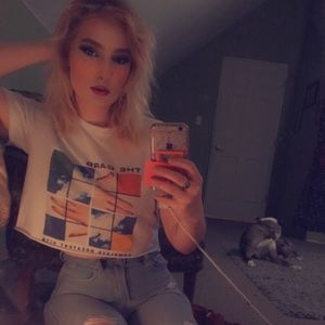 Meet your Posher, Jasmine